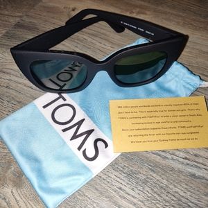 Toms Sydney Sunglasses- NEW